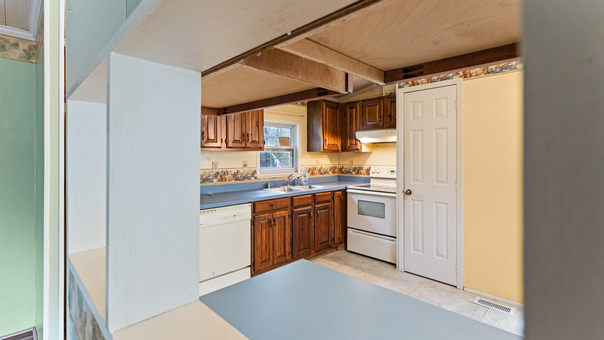 5 Westside Sebago Standish, ME 04084 - Photo 12 of 39 DSC07990