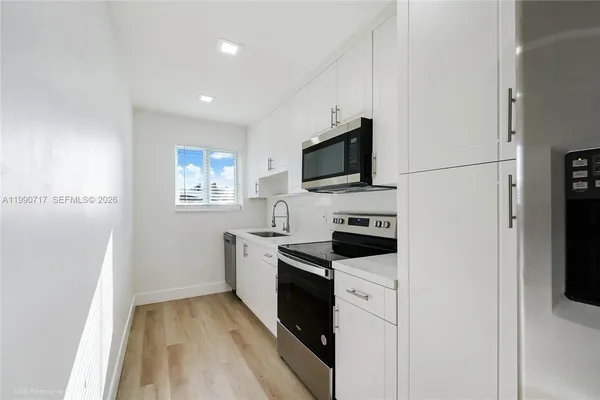 $2,600 | 2820 Northwest 95th Street, Unit 2, Miami, FL 33147