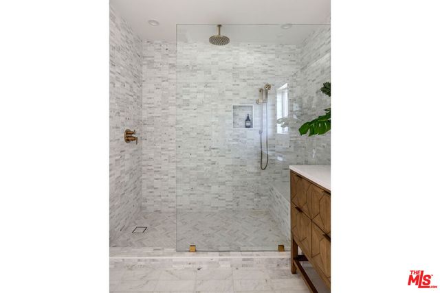 $2,150,000 | 957 Manzanita Street, Los Angeles, CA 90029