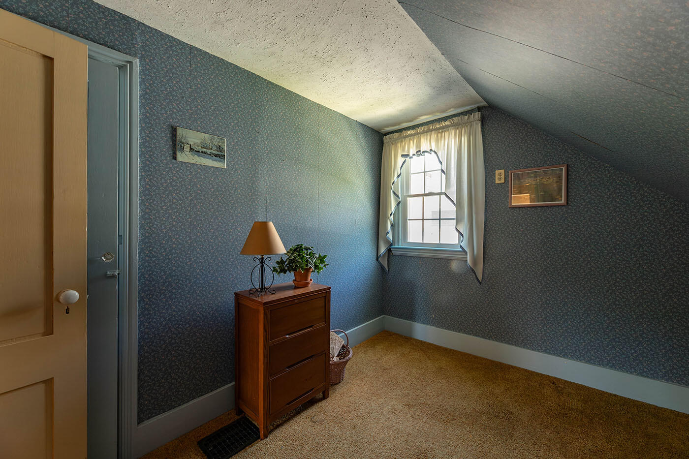 129 Miller Street Belfast, ME 04915 - Photo 24 of 41 IMG_4807