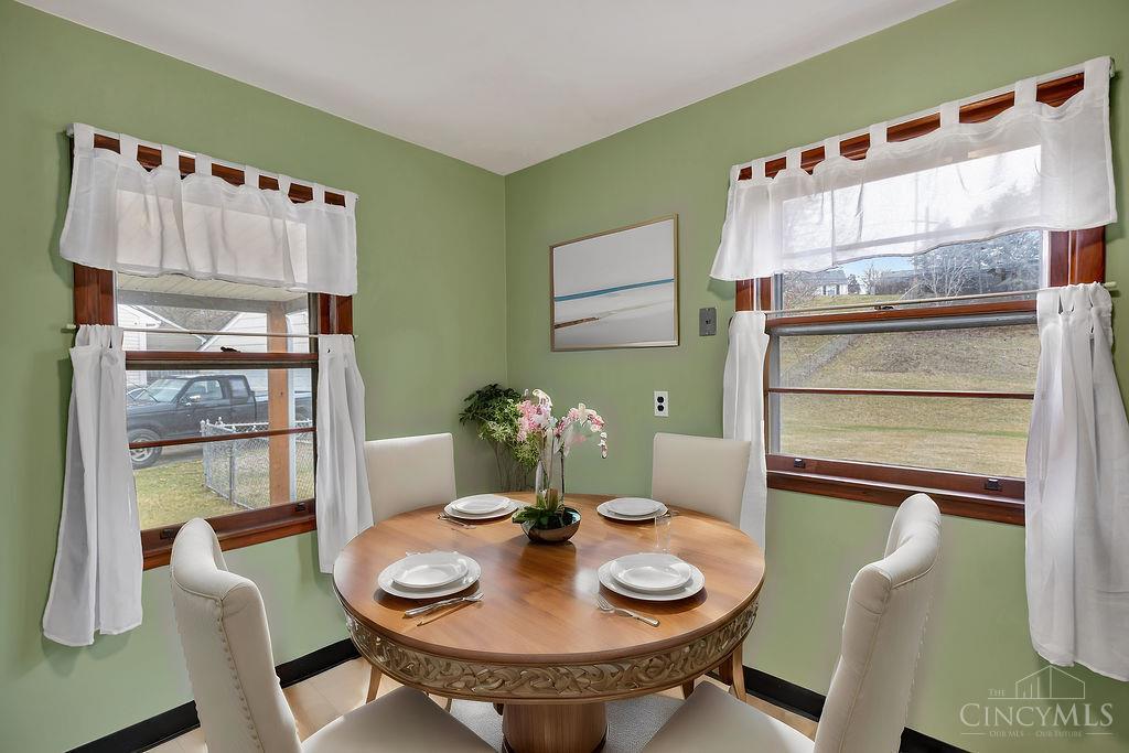 806 Springvale Drive Hamilton, OH 45013 - Photo 4 of 21 Gallery Image 4