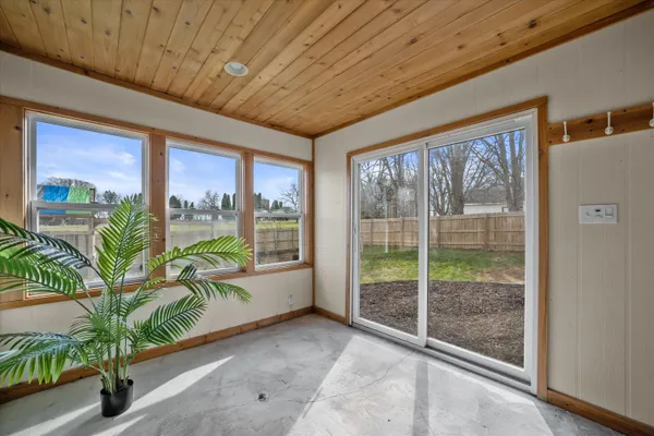 $369,900 | 307 Hill Street, Hartland, WI 53029