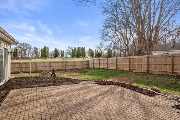 $369,900 | 307 Hill Street, Hartland, WI 53029