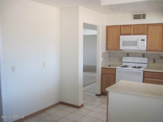 9349 East Stella Road Tucson, AZ 85730 - Photo 8 of 16