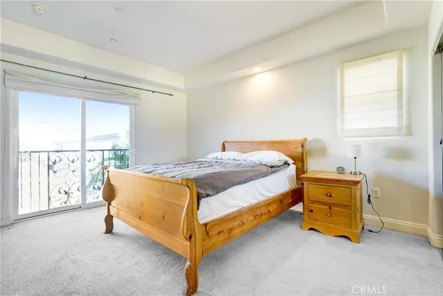 $4,150 | 11323 Huston Street, Unit 11, North Hollywood, CA 91601