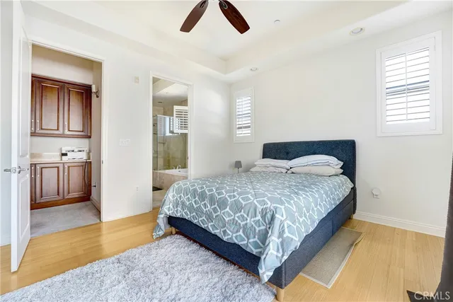 $4,150 | 11323 Huston Street, Unit 11, North Hollywood, CA 91601