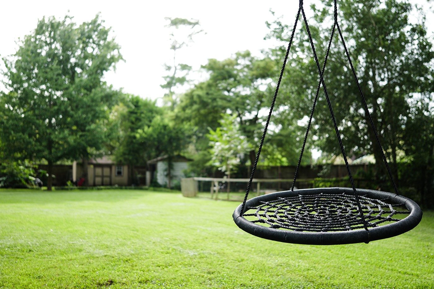 9818 Shadow Wood Drive Houston, TX 77080 - Photo 34 of 36 a view of outdoor space with garden
