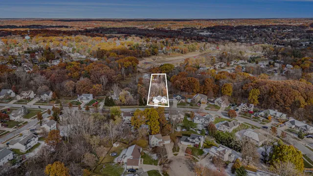 $499,900 | 164 Glen Eagle Drive Northeast, Rockford, MI 49341