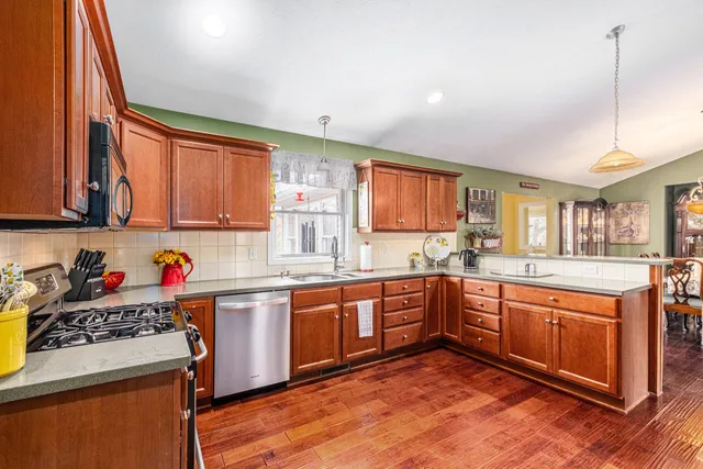 $499,900 | 164 Glen Eagle Drive Northeast, Rockford, MI 49341