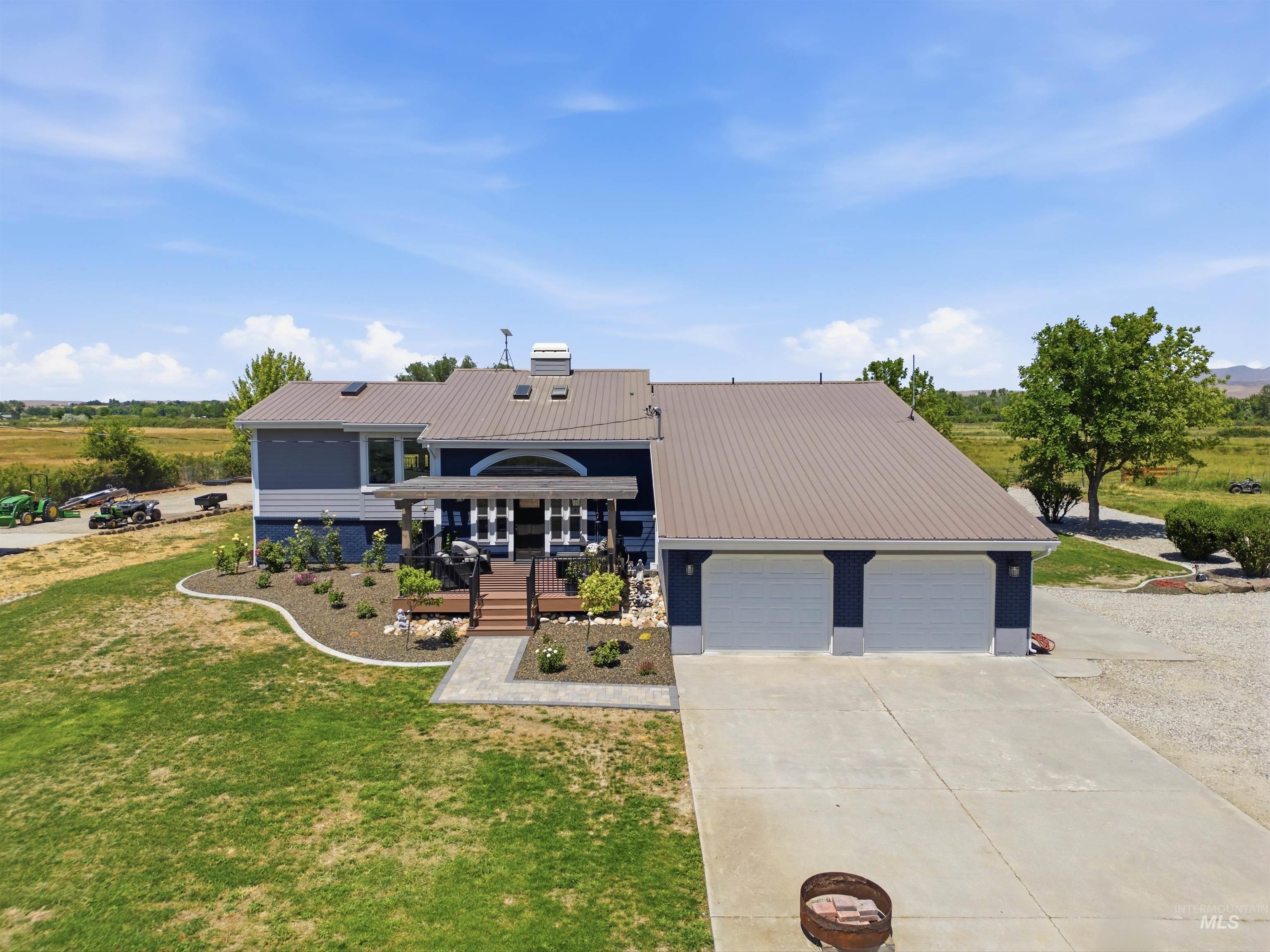 5595 Cascade Road Emmett, ID 83617 - Photo 6 of 50