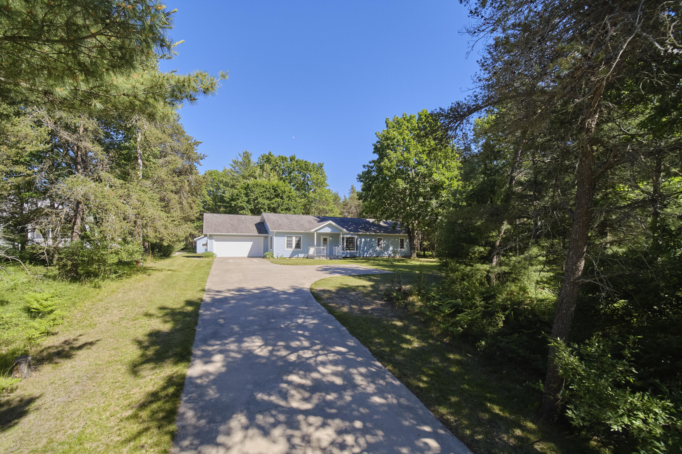 2721 Red Apple Road Manistee, MI 49660 - Photo 43 of 74 Driveway