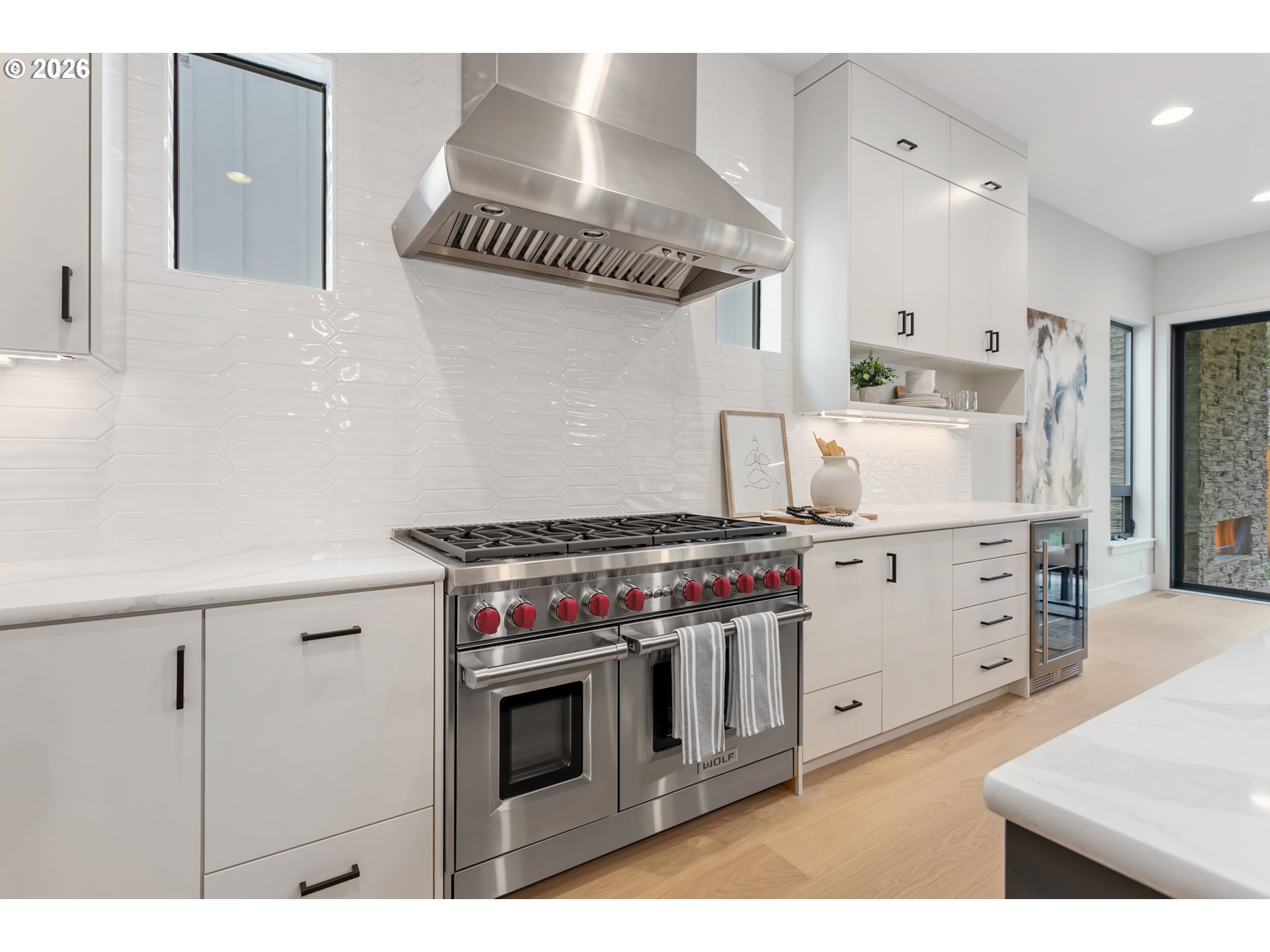 4977 Summit Street West Linn, OR 97068 - Photo 7 of 43 a kitchen with stove and cabinets