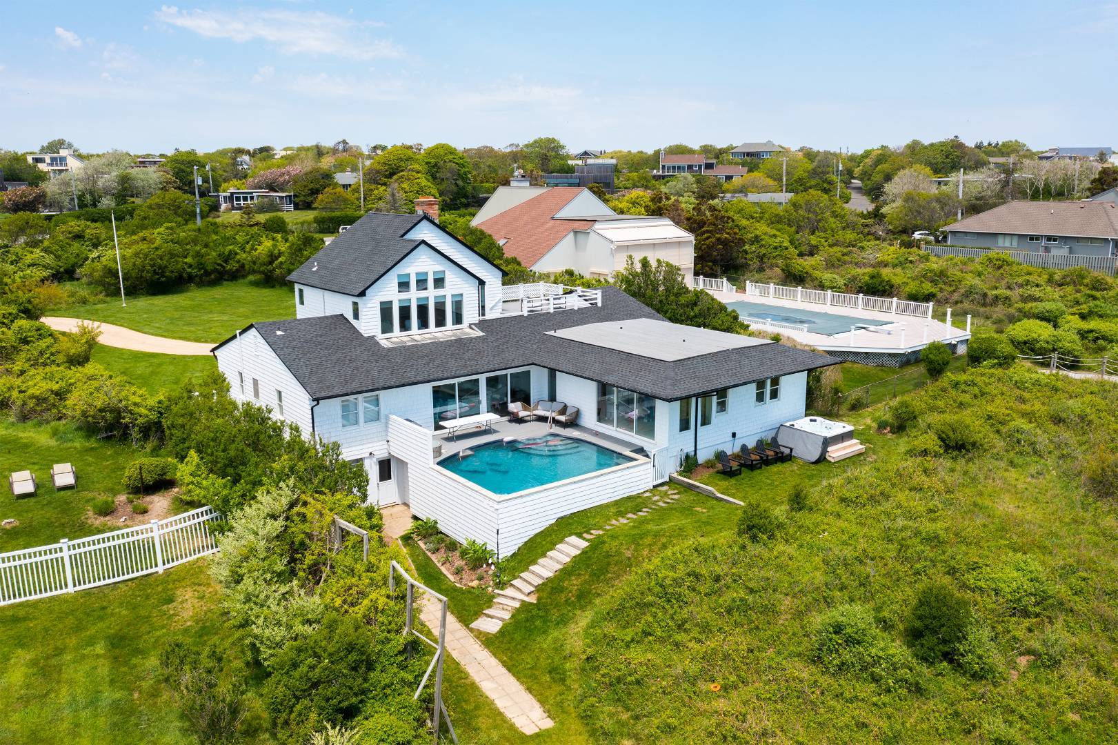 5 Oceanview Terrace Montauk, NY 11954 - Photo 18 of 24