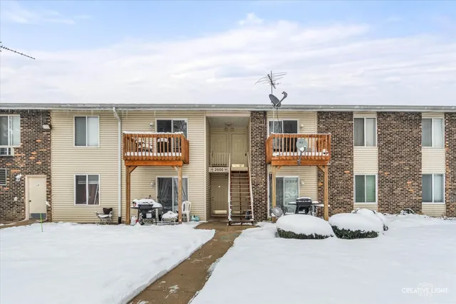 $143,900 | 2600 Light Road, Unit 210, Oswego, IL 60543