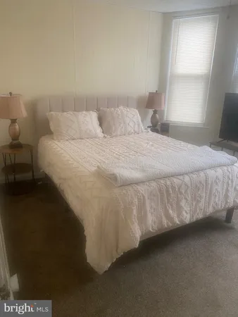 $1,050 | 448 East Broad Street, Unit 2, Tamaqua, PA 18252