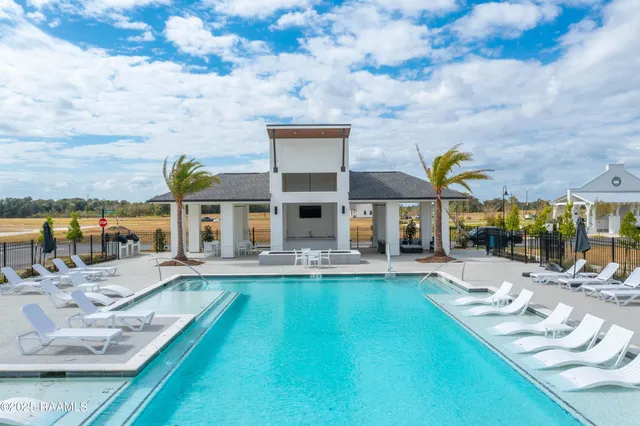 $335,000 | 205 Boxview Street, Scott, LA 70583