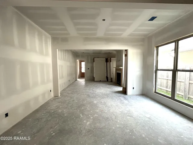 $335,000 | 205 Boxview Street, Scott, LA 70583