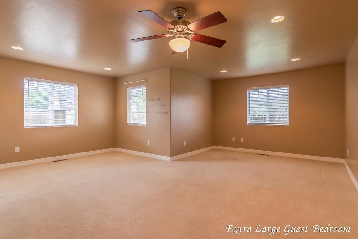 3524 Grant Road Central Point, OR 97502 - Photo 12 of 35 Additional Photo