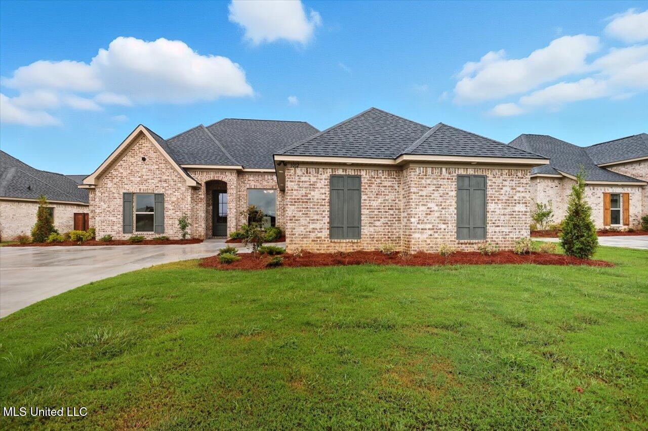 1012 Kensington Drive Flowood, MS 39232 - Photo 1 of 31 01-1012 Kensington Dr _ Home Tours MS