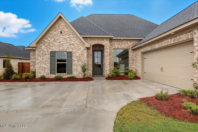 $399,900 | 1012 Kensington Drive, Flowood, MS 39232