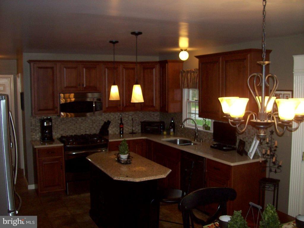 1 Lindside Court Lititz, PA 17543 - Photo 5 of 20