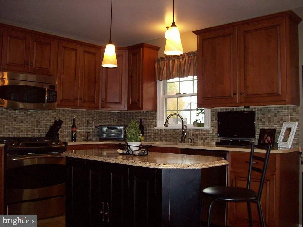 1 Lindside Court Lititz, PA 17543 - Photo 7 of 20