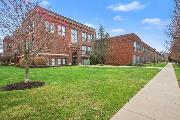 $379,900 | 500 Erie Street, Unit 213, South Haven, MI 49090