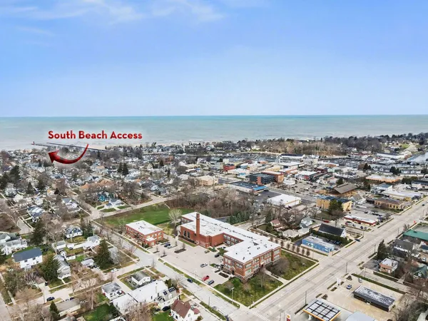 $379,900 | 500 Erie Street, Unit 213, South Haven, MI 49090