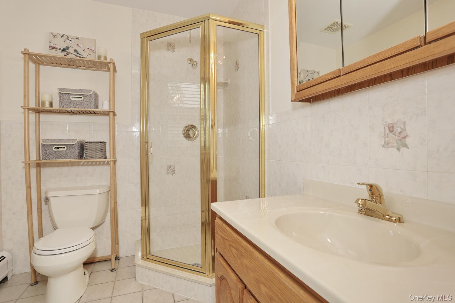 33 Farmhouse Road Congers, NY 10920 - Photo 15 of 45