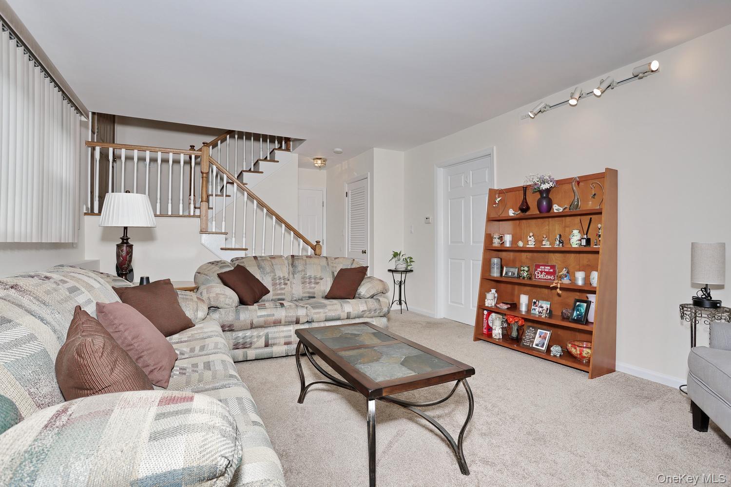33 Farmhouse Road Congers, NY 10920 - Photo 20 of 45