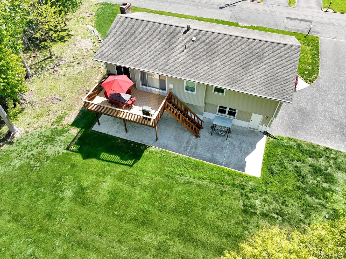 33 Farmhouse Road Congers, NY 10920 - Photo 36 of 45