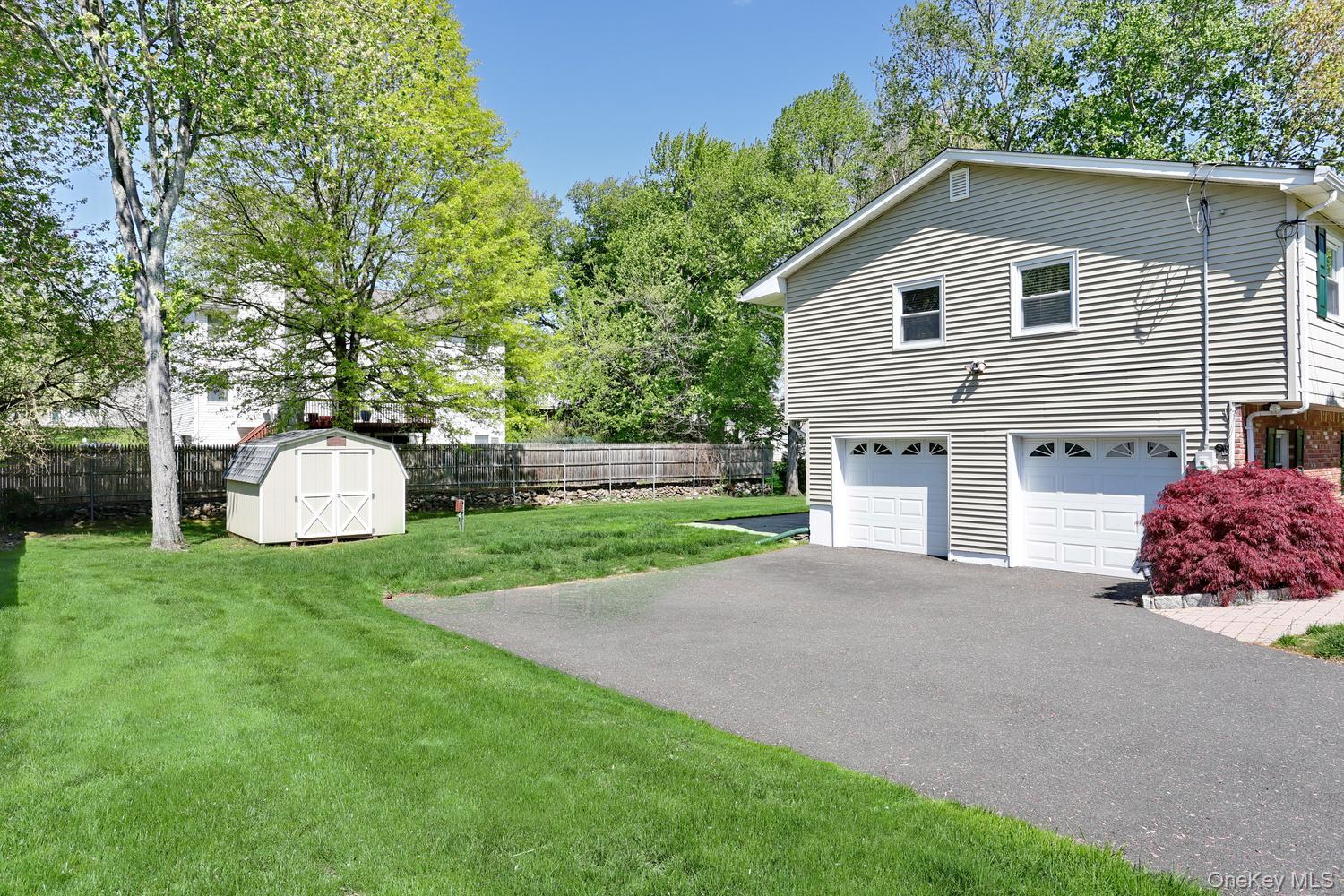 33 Farmhouse Road Congers, NY 10920 - Photo 38 of 45