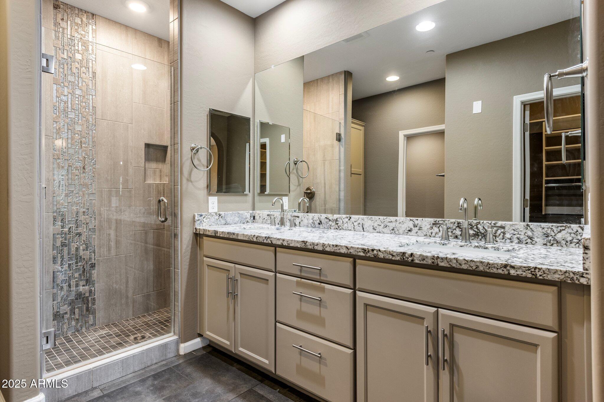 3935 East Rough Rider Road, Unit 1368 Phoenix, AZ 85050 - Photo 5 of 34 5