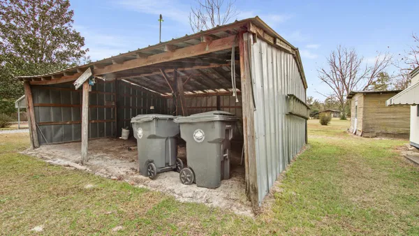 $225,000 | 32-40 Rainbow Drive, Ponce de Leon, FL 32455