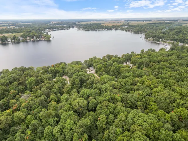 $479,000 | 6958 North Kalorama Road, Leesburg, IN 46538