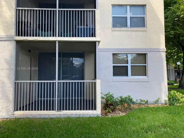 $264,900 | 8363 Lake Drive, Unit 101, Doral, FL 33166