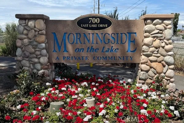 $589,000 | 700 East Lake Drive, Unit 52, Orange, CA 92866