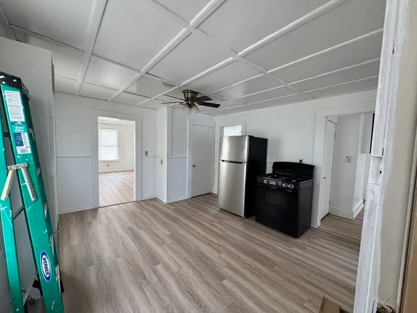 $2,000 | 94 Emory Street, Unit 2, Attleboro, MA 02703