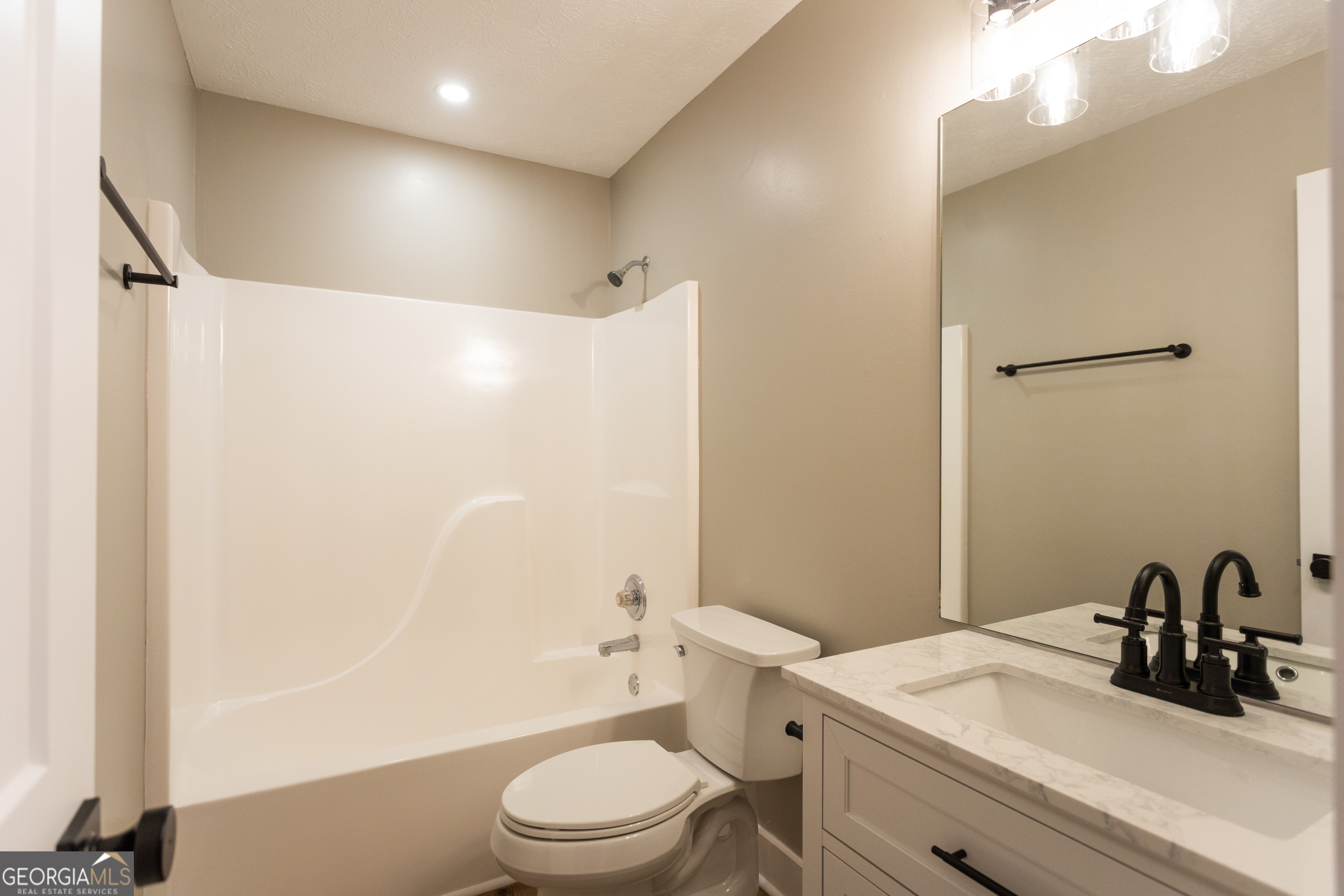 2443 Hodges Farm Road Mansfield, GA 30055 - Photo 18 of 37