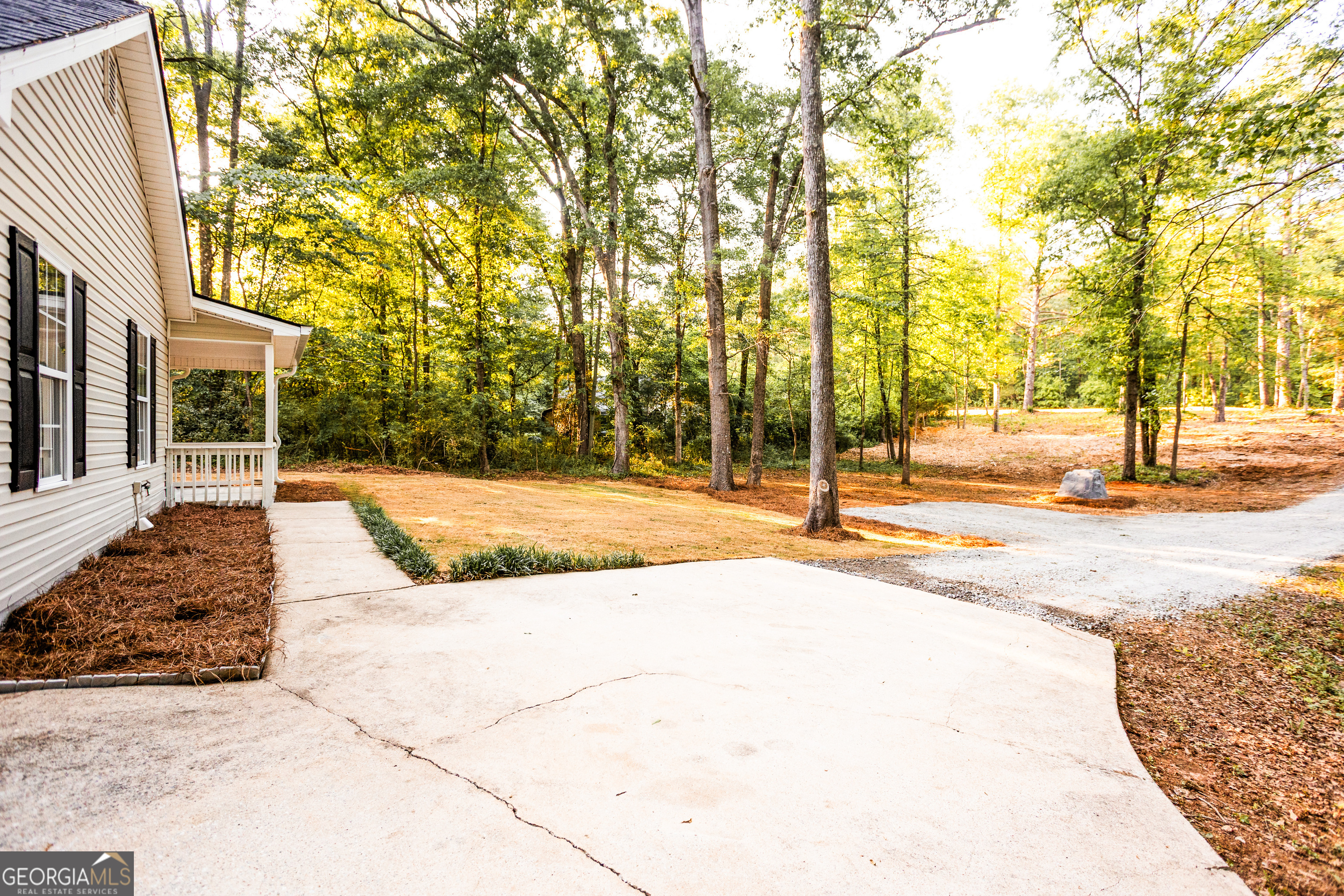 2443 Hodges Farm Road Mansfield, GA 30055 - Photo 36 of 37