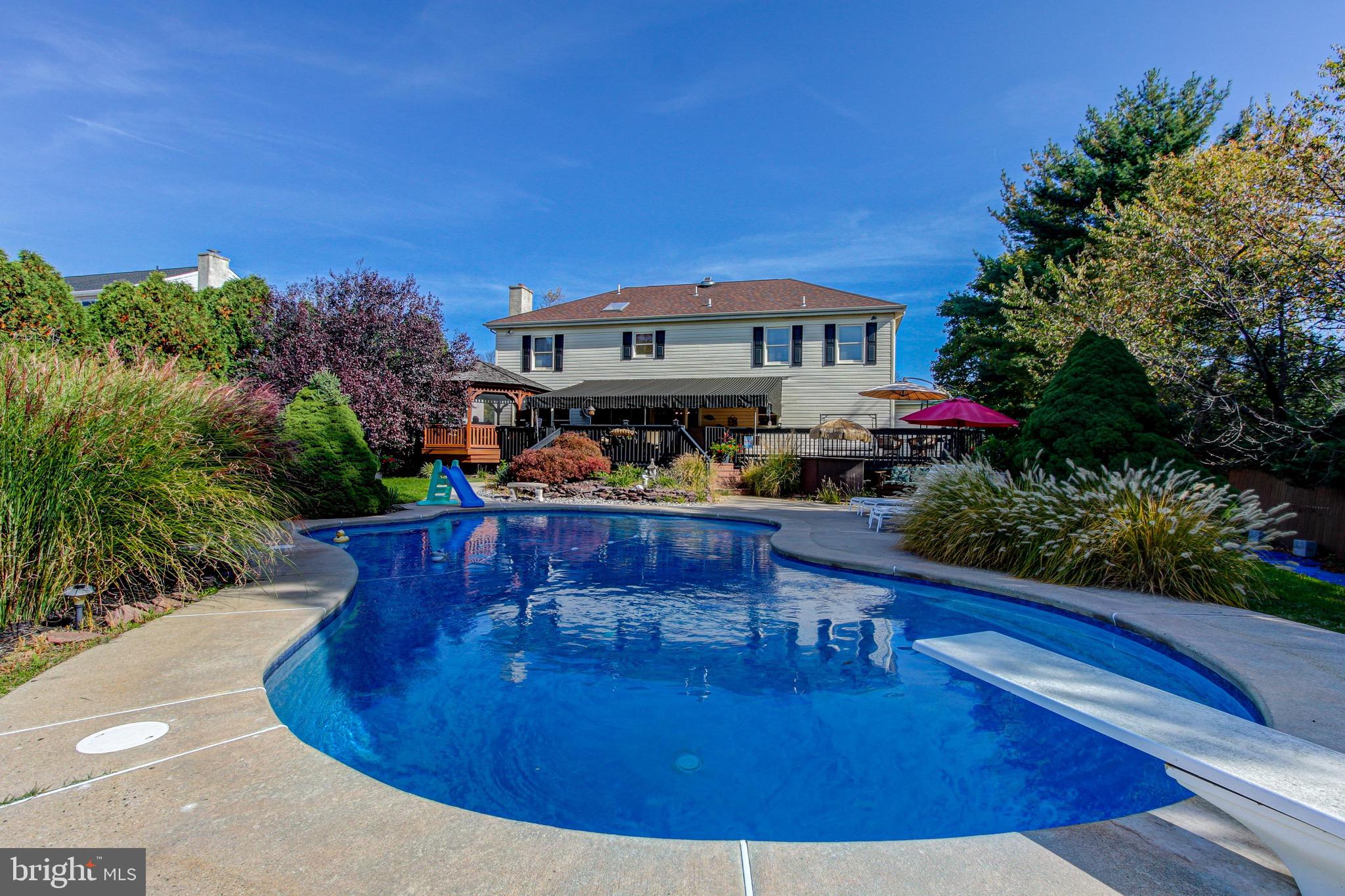 915 Capitol Road Norristown, PA 19403 - Photo 54 of 57 Pool and Yard