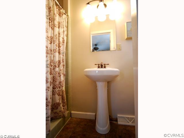 8417 Gaylord Road Henrico, VA 23229 - Photo 8 of 12 Master Bath
