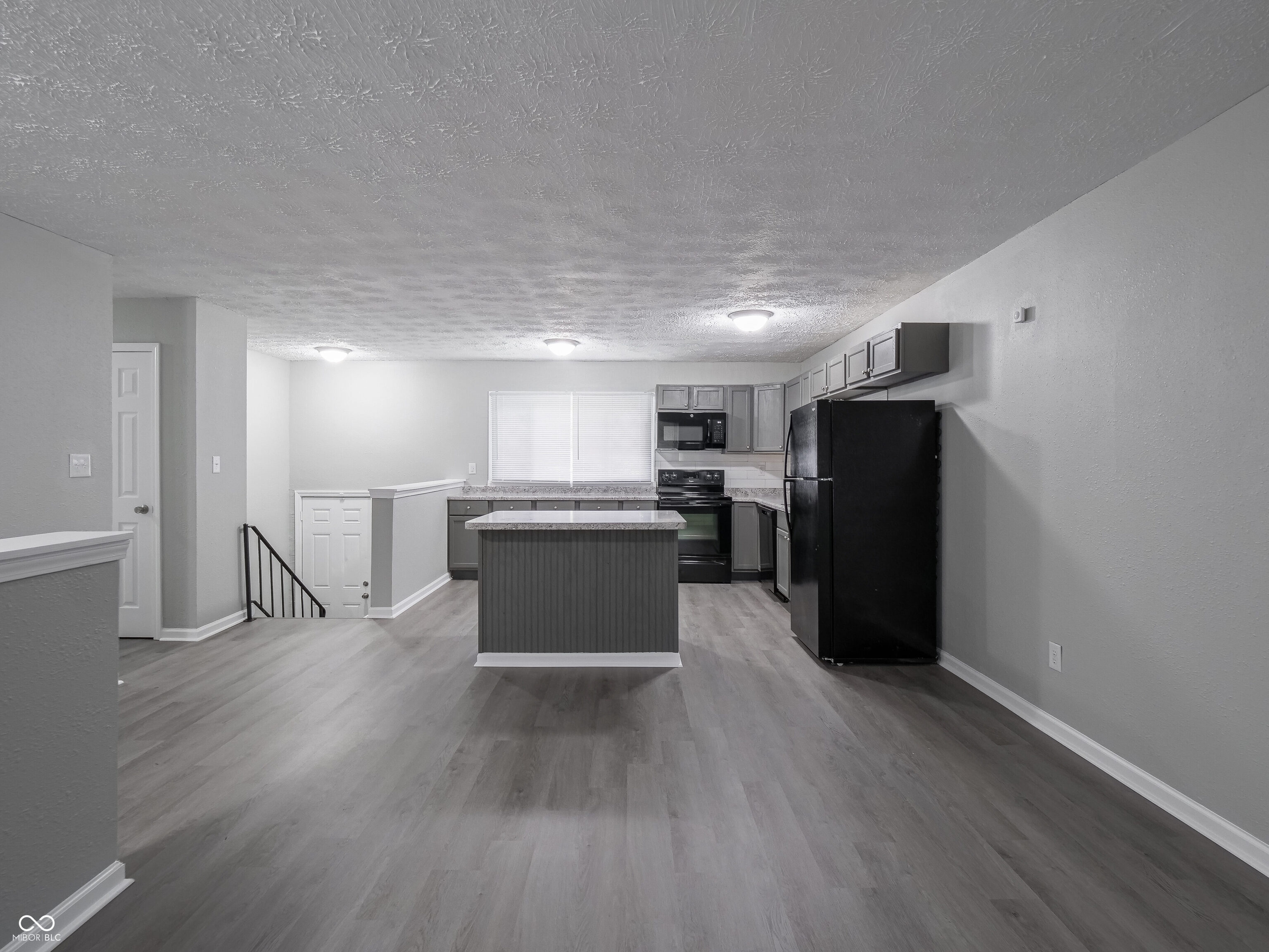 4032 Mitthoeffer Road Indianapolis, IN 46235 - Photo 11 of 57 Gallery Image 11