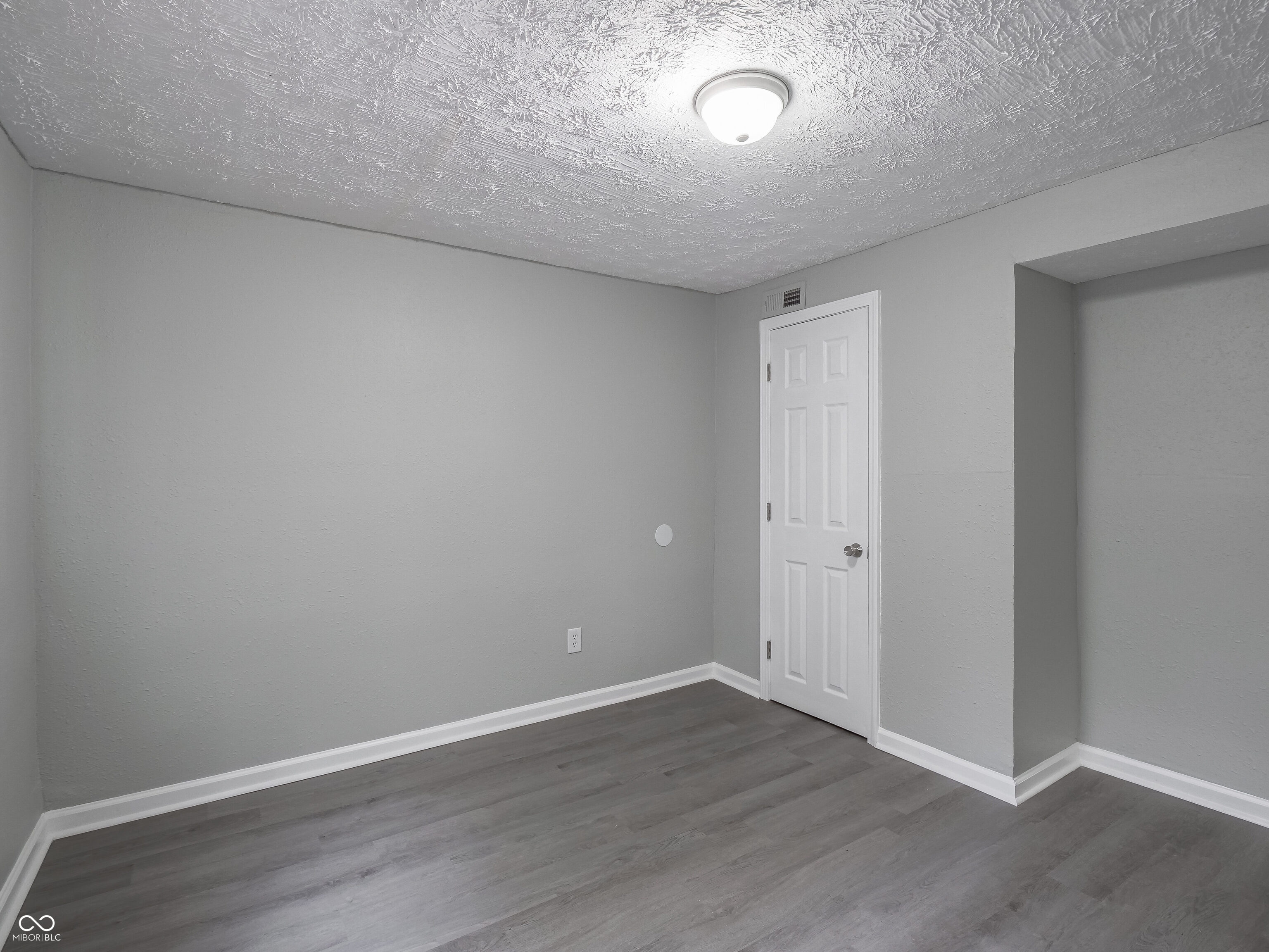 4032 Mitthoeffer Road Indianapolis, IN 46235 - Photo 48 of 57 Gallery Image 48