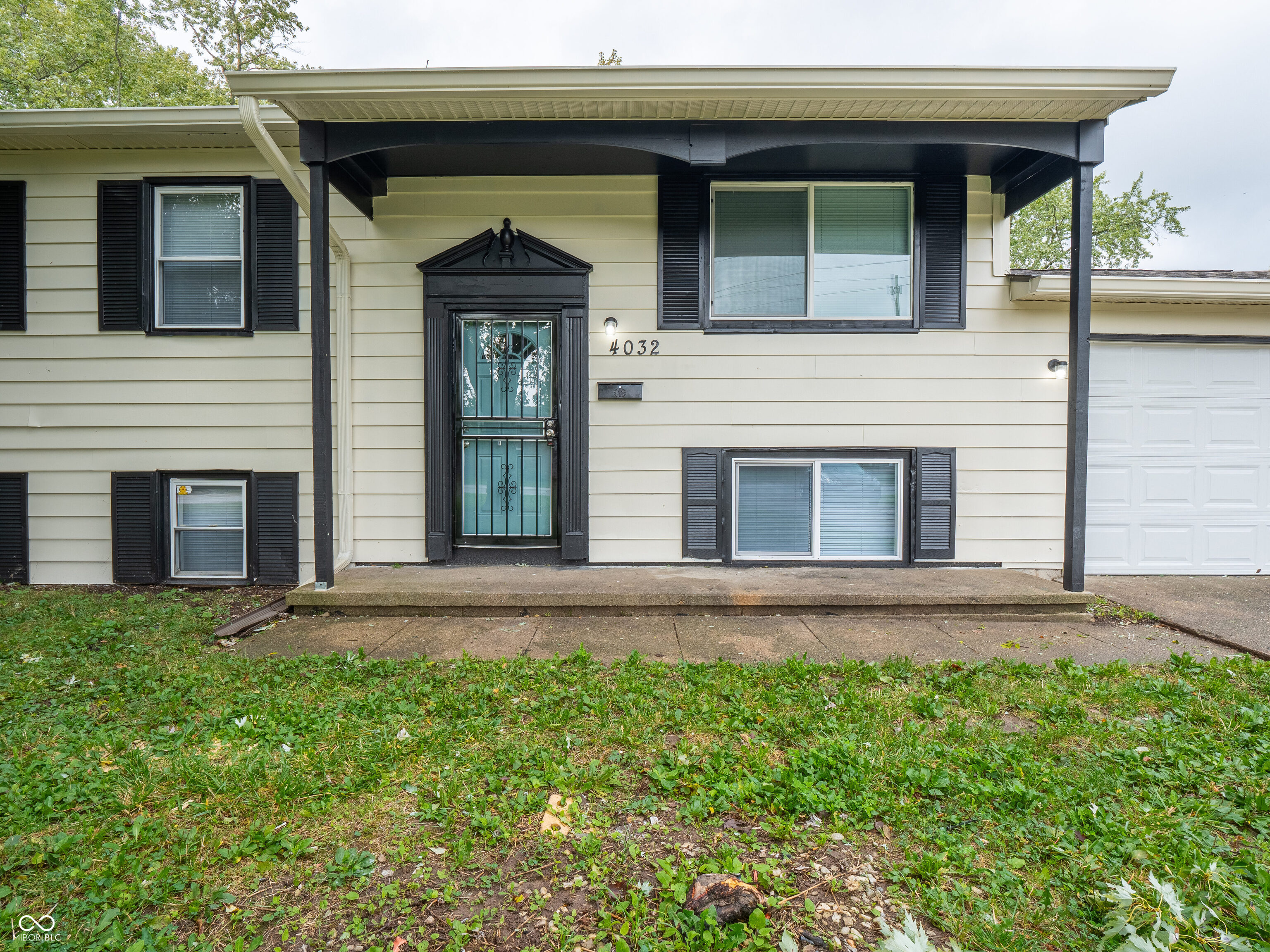 4032 Mitthoeffer Road Indianapolis, IN 46235 - Photo 7 of 57 Gallery Image 7
