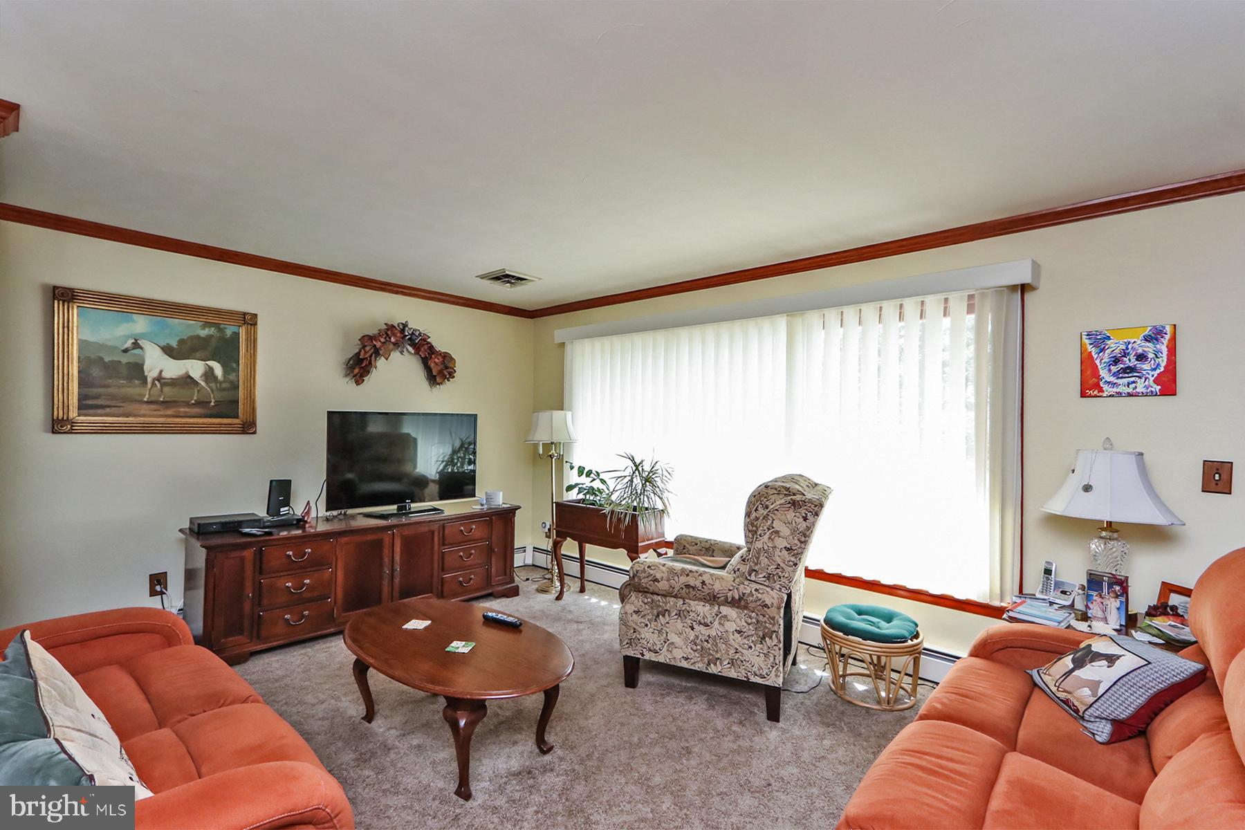 765 Magnolia Road Vineland, NJ 08360 - Photo 7 of 42 Living room