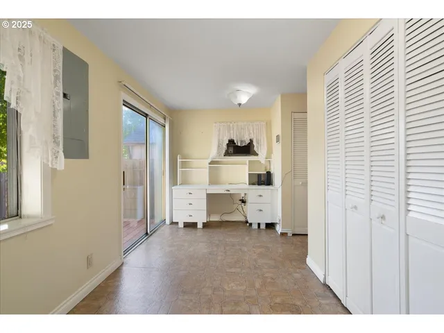 $315,900 | 47578 School Street, Oakridge, OR 97463