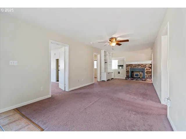 $315,900 | 47578 School Street, Oakridge, OR 97463