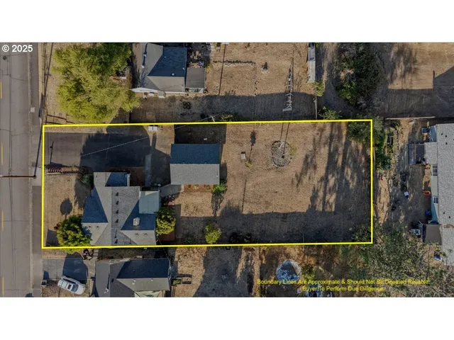 $315,900 | 47578 School Street, Oakridge, OR 97463