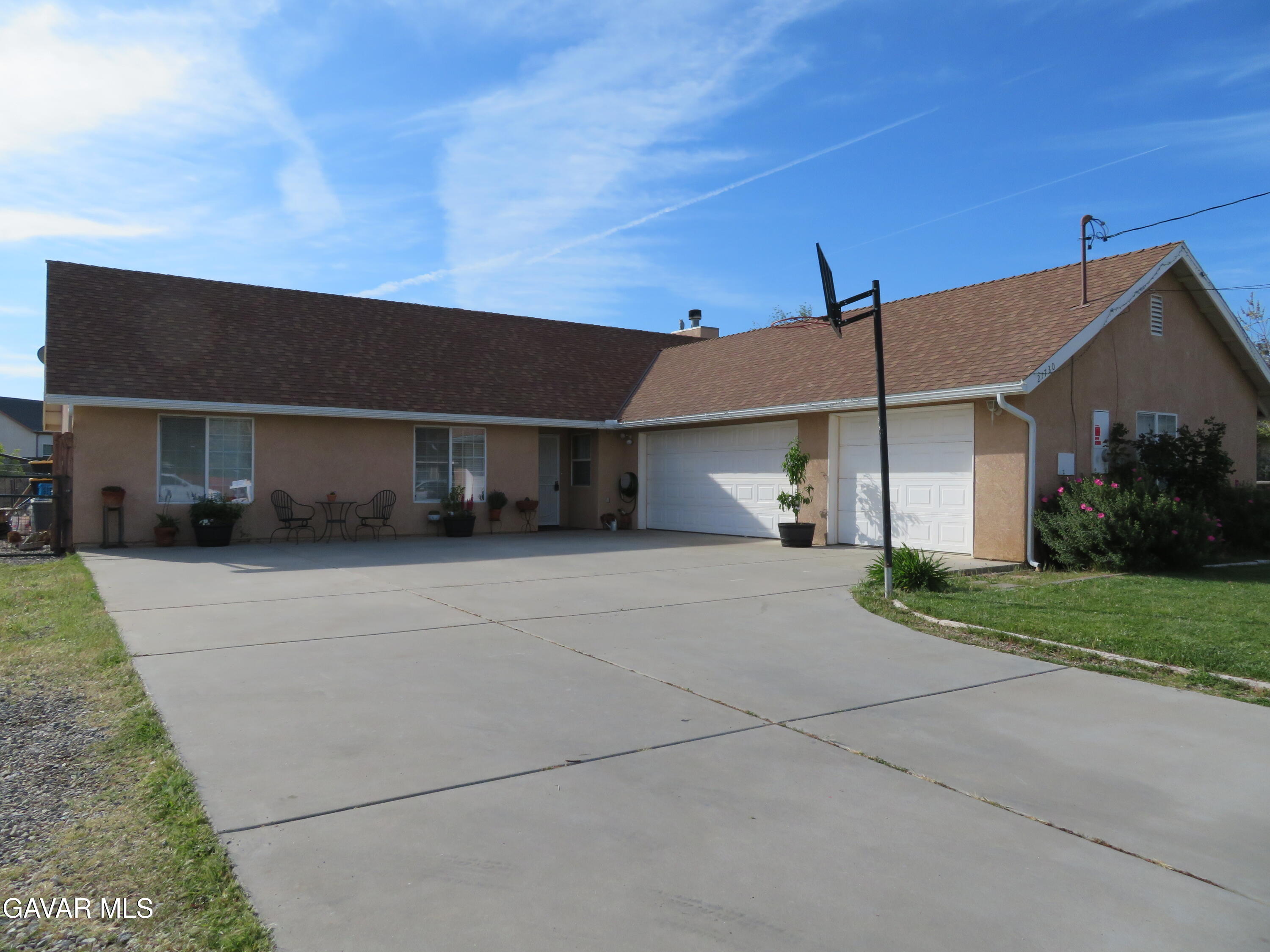 21730 Ripple Lane Tehachapi, CA 93561 - Photo 1 of 44 Front morning